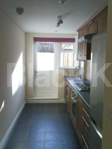 			New Instruciton, 2 Bedroom, 1 bath, 1 reception Flat			 Hornsey Road, HOLLOWAY N7